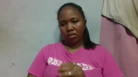 adelealy online show from May 4, 2:59 am