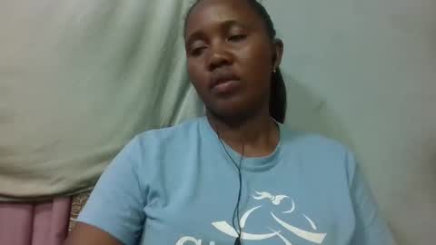 adelealy online show from April 28, 2:38 am