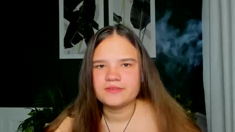 adelecruzz online show from May 1, 11:57 am