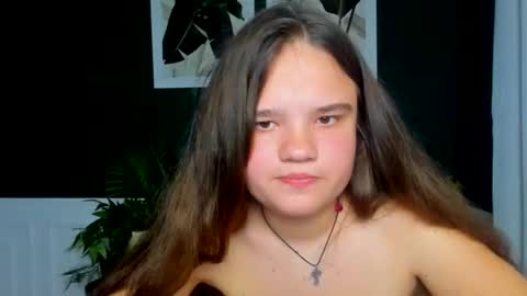 adelecruzz online show from May 14, 12:22 pm