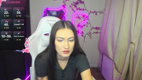 Adel online show from January 12, 2:55 pm