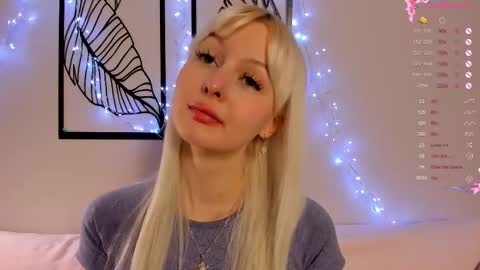 adelesilver online show from October 22, 2:16 am