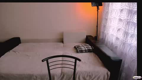 adelina_xxx online show from May 15, 9:34 am