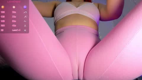 adelinaconte1 online show from December 20, 7:28 pm