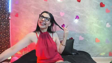 Adellelennoxx online show from May 25, 8:57 am