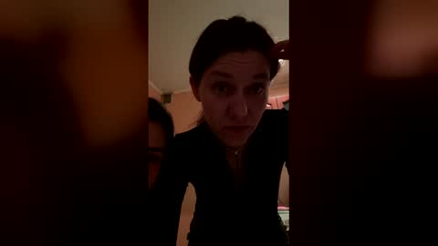 Adellyy online show from April 5, 10:20 pm