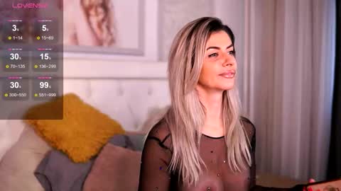 Adelyn online show from November 5, 7:35 am