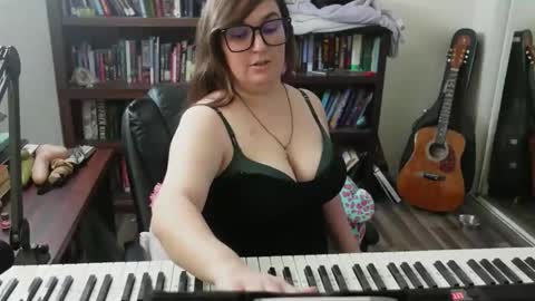 adobe_angel304 online show from November 23, 7:59 pm