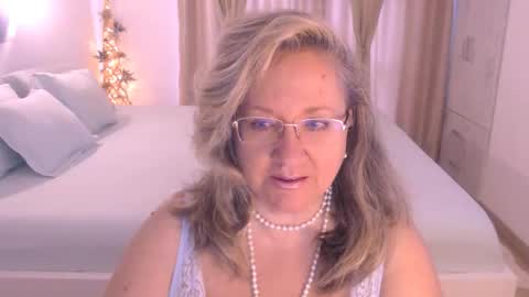 Cryna online show from October 18, 10:07 am