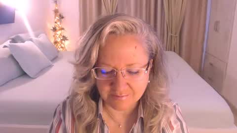 Cryna online show from September 25, 5:28 am