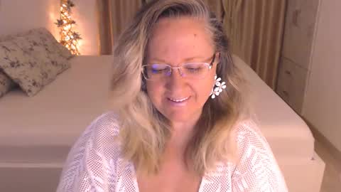 Cryna online show from September 8, 5:12 pm