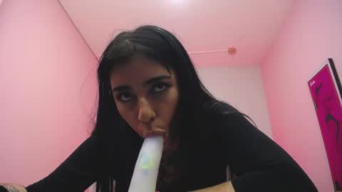 Adri  online show from May 17, 1:54 pm