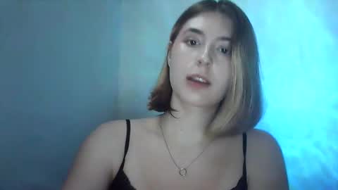 adrianabliss_ online show from September 25, 6:23 am