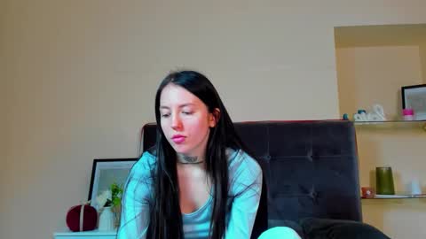 Adriana online show from March 22, 1:06 pm