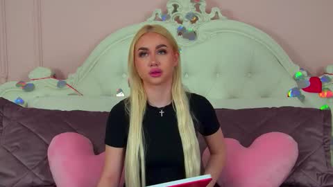 Adriana Rockefeller online show from March 22, 4:29 am