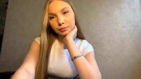 Caroline online show from March 26, 1:35 pm