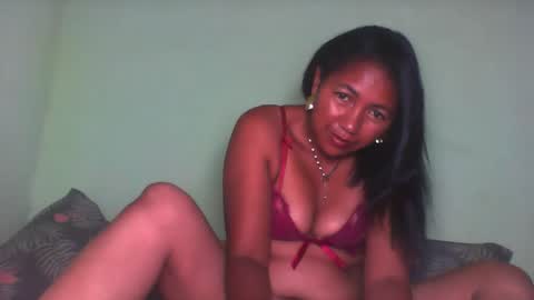 aelyaa online show from April 9, 6:19 am