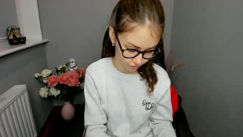 Snapshot of afinacutie chatting on December 5, 2:00 pm Afina online show from December 5, 2:00 pm