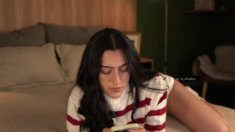 Emma online show from April 7, 11:40 pm