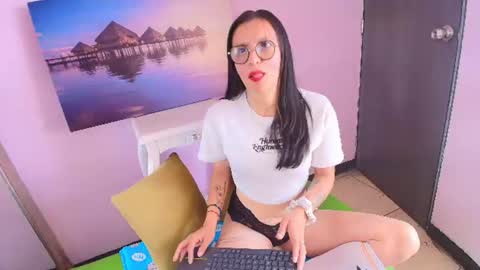 Afrodita Rosse online show from July 3, 4:13 pm