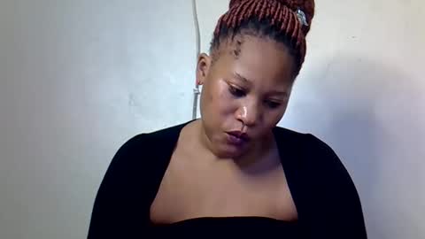 pink online show from March 31, 9:20 am