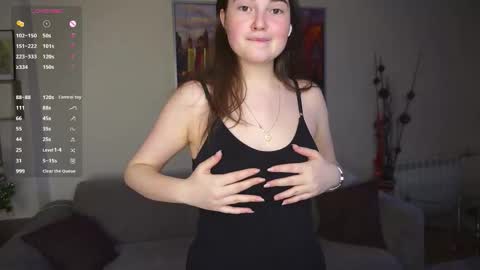 Lana  1800 - 0330 UTC   Mia 0700- 1630 UTC online show from March 19, 6:18 am