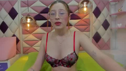 Snapshot of agata_01_ chatting on February 27, 11:52 am Ana online show from February 27, 11:52 am