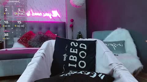 Snapshot of agata_evans_ chatting on January 14, 3:43 am AGATA online show from January 14, 3:43 am