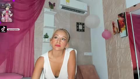 Agatadelphine online show from January 25, 3:14 pm
