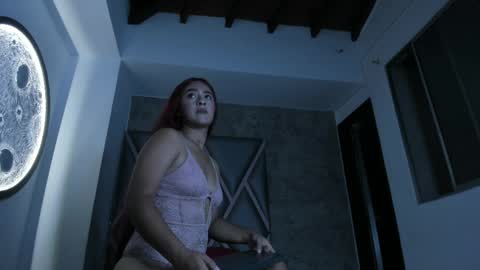 agatha_collins1 online show from March 25, 4:17 am