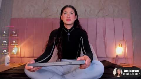 agatha_jener online show from February 23, 11:31 am