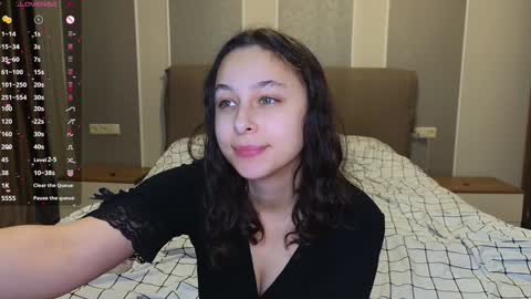 Snapshot of agatha_lynn chatting on December 22, 1:00 pm I will be online on Tuesday Wednesday online show from December 22, 1:00 pm