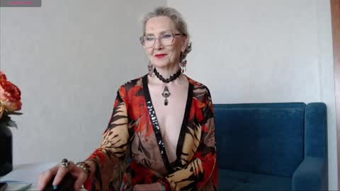 Agatha online show from May 1, 1:53 am