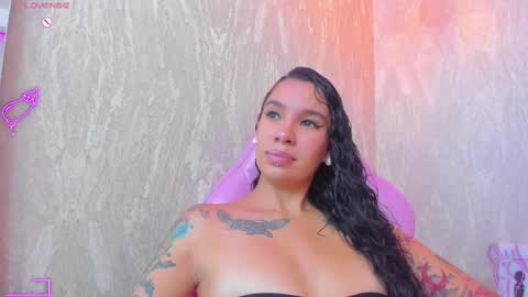 LUNNA online show from March 4, 5:13 pm