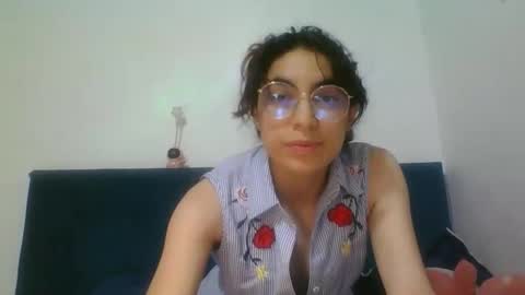 agathaa0898 online show from January 12, 11:54 pm