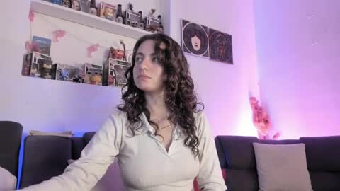 Camila     2 online show from May 11, 12:13 am