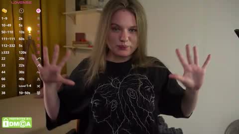 agattha_mir online show from March 24, 5:35 am