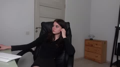 Agelina Lilly Laura online show from January 19, 1:21 am