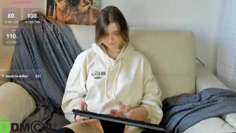 Agnes online show from September 18, 8:57 am