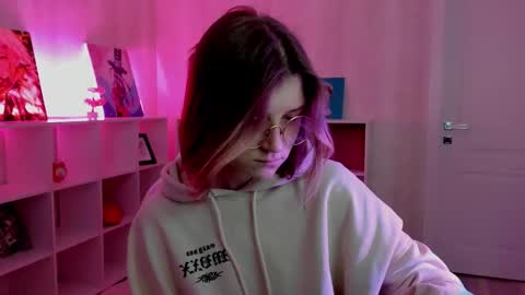 Agnes online show from September 30, 7:58 am