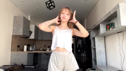 Lola online show from September 27, 12:34 pm