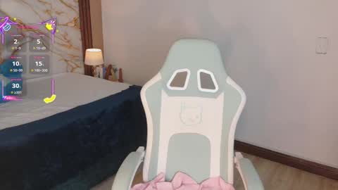 Ahvi Ebony online show from March 8, 1:04 pm