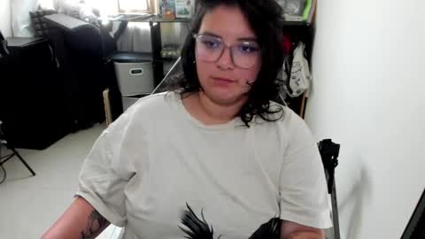 Catalina online show from November 6, 3:18 pm