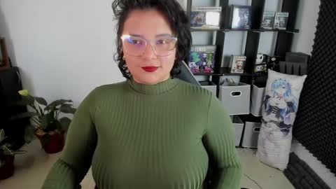 Catalina online show from December 5, 12:22 pm
