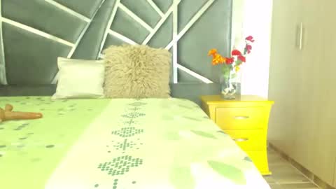 ainara online show from December 11, 11:21 pm