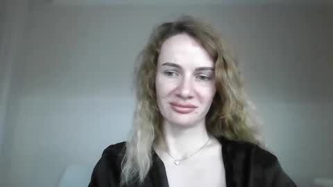 AinyrVixxen online show from May 26, 8:52 pm