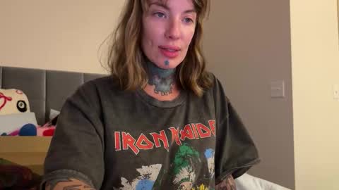 Airgead online show from November 21, 1:18 am