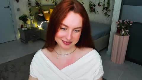 Louise online show from May 1, 9:07 pm