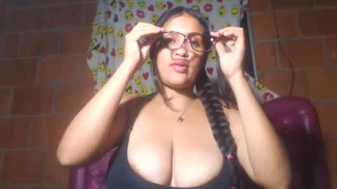 aisha koswell3 online show from January 26, 12:05 am