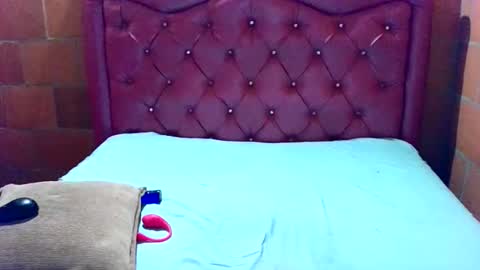 aisha koswell3 online show from October 30, 12:02 am